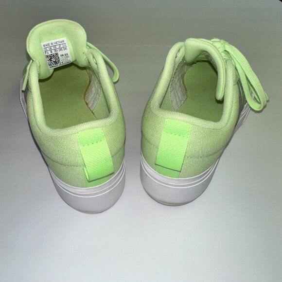 WOMENS SIZE 7.5 NEON GREEN ADIDAS PLATFORM SHOE - Picture 8 of 9